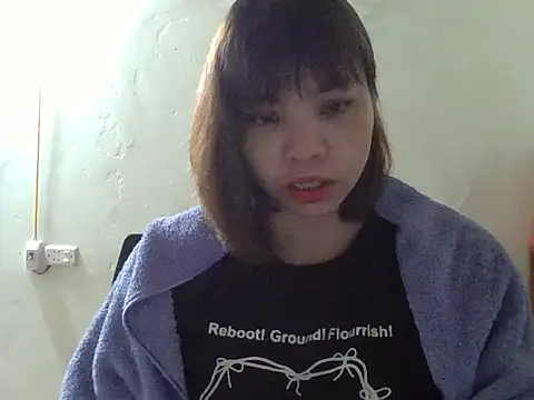 Snapshot of Angela-Eira chatting on 29, 10, 2025 Angela-Eira online show from 29, 10, 2025