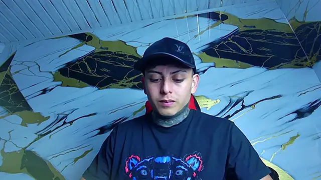 Kevin22 222 online show from 26, 1, 2025