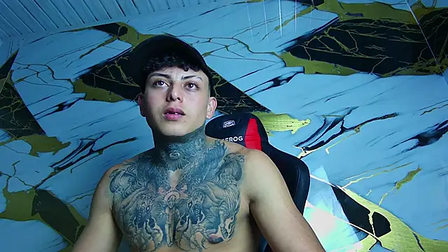 Kevin22 222 online show from 28, 1, 2025