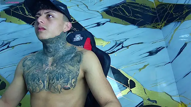 Kevin22 222 online show from 23, 3, 2025