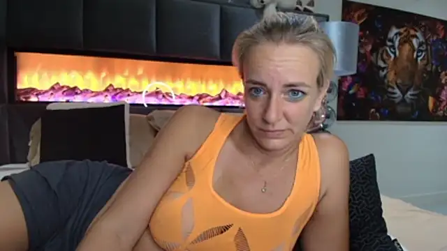 Snapshot of Wendysexyx chatting on 15, 6, 2026 Wendysexyx online show from 15, 6, 2026
