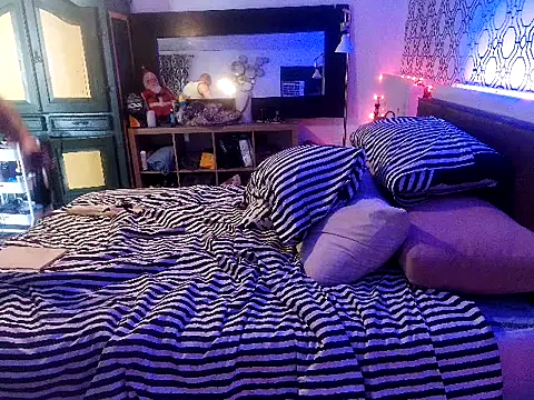 RawRyder8 online show from 17, 9, 2025