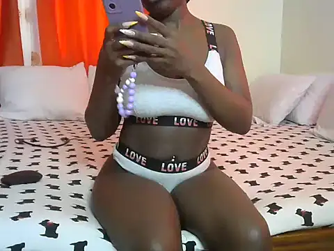 Snapshot of Nanaablack chatting on 17, 9, 2025 Nanaablack online show from 17, 9, 2025