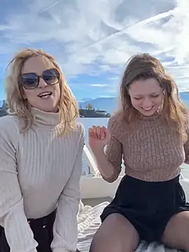 Snapshot of missdaisydiamond777 chatting on 5, 11, 2025 missdaisydiamond777 online show from 5, 11, 2025