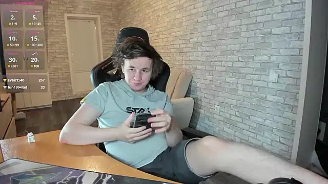 Snapshot of iliaskrislove chatting on 2, 3, 2025 iliaskrislove online show from 2, 3, 2025