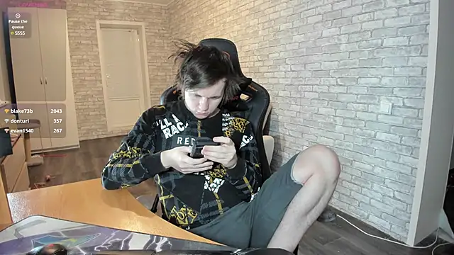 Snapshot of iliaskrislove chatting on 8, 3, 2025 iliaskrislove online show from 8, 3, 2025