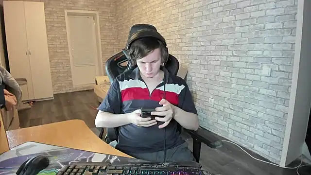 Snapshot of iliaskrislove chatting on 19, 3, 2025 iliaskrislove online show from 19, 3, 2025