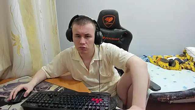Snapshot of iliaskrislove chatting on 4, 10, 2025 iliaskrislove online show from 4, 10, 2025