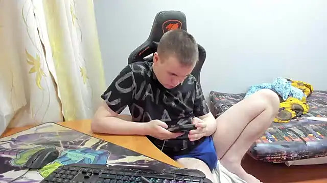 Snapshot of iliaskrislove chatting on 7, 10, 2025 iliaskrislove online show from 7, 10, 2025