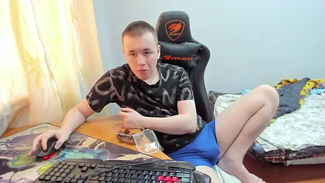 Snapshot of iliaskrislove chatting on 8, 10, 2025 iliaskrislove online show from 8, 10, 2025