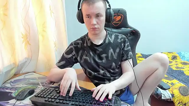 Snapshot of iliaskrislove chatting on 11, 10, 2025 iliaskrislove online show from 11, 10, 2025