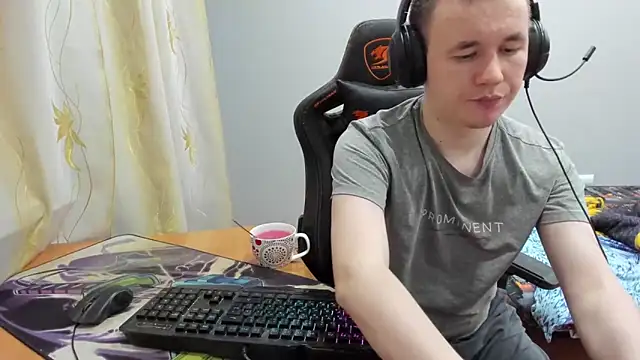 Snapshot of iliaskrislove chatting on 15, 10, 2025 iliaskrislove online show from 15, 10, 2025