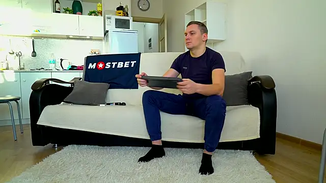 littlesweettifany online show from 18, 12, 2024