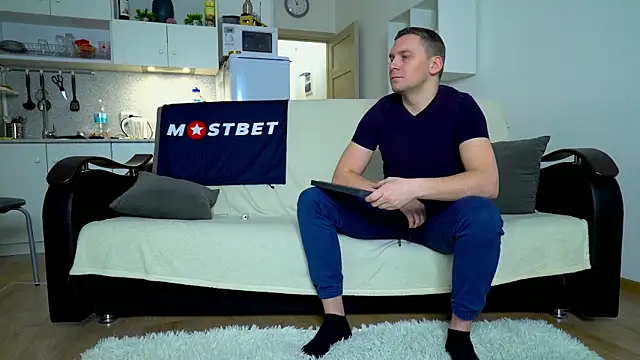 littlesweettifany online show from 14, 1, 2025