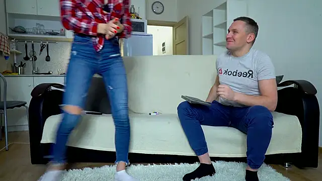 littlesweettifany online show from 1, 2, 2025