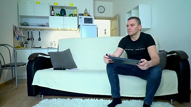 littlesweettifany online show from 10, 2, 2025