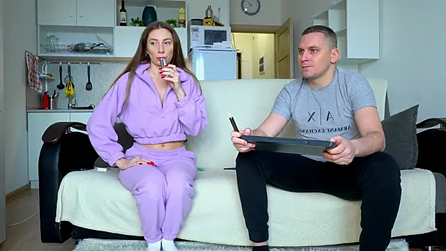littlesweettifany online show from 20, 2, 2026
