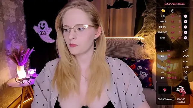 Aemilia  online show from 27, 10, 2025