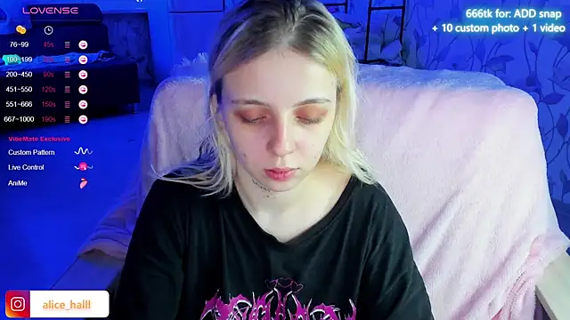 Alice Halle online show from 17, 12, 2024