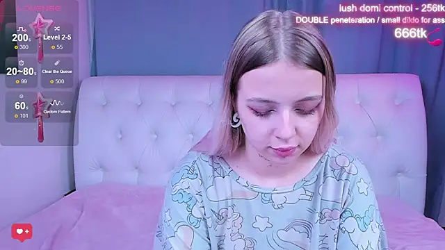 Alice Halle online show from 23, 10, 2025