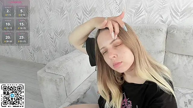 Snapshot of Alice_Halle chatting on 16, 7, 2026 Alice Halle online show from 16, 7, 2026