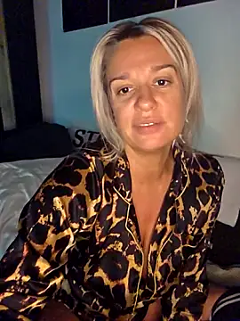 SpicyVicky online show from 3, 10, 2025