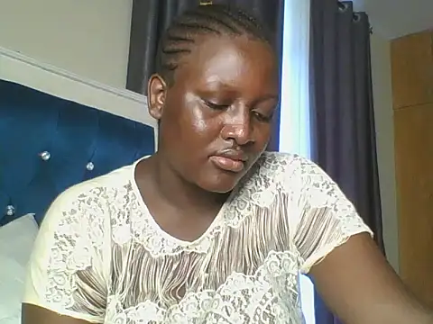 Snapshot of Heavy_ass chatting on 17, 6, 2026 Heavy ass online show from 17, 6, 2026