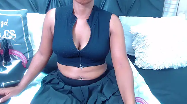 Snapshot of spicydiver38 chatting on 1, 2, 2025 spicydiver38 online show from 1, 2, 2025