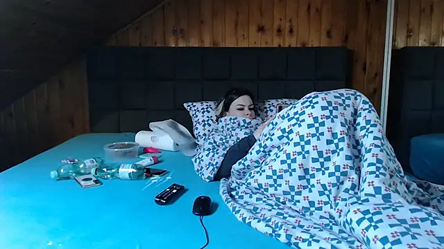 BoeseMoni1998 online show from 9, 3, 2025