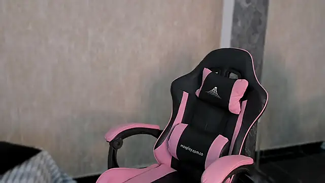 Cleopatra Fit online show from 7, 2, 2025