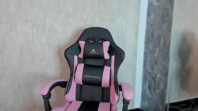 Cleopatra Fit online show from 22, 2, 2025