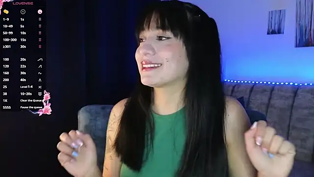 ZaraDames  online show from 5, 10, 2025