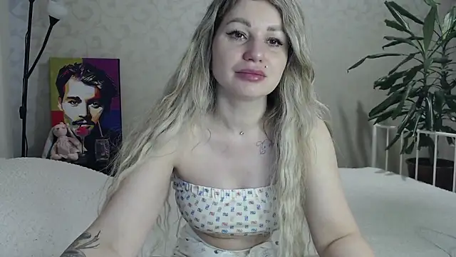 ShyEvaa online show from 9, 4, 2026