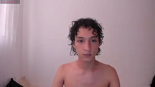 Snapshot of Danni_boy chatting on 15, 3, 2025 Danni boy online show from 15, 3, 2025