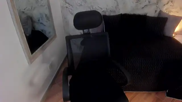 Bella desi  online show from 11, 3, 2025