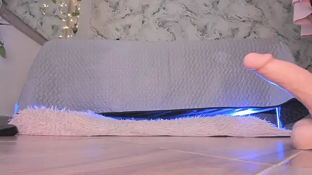 Bella desi  online show from 10, 10, 2025