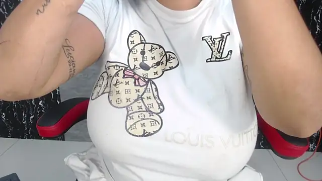 Snapshot of evelin_999_ chatting on 9, 3, 2025 evelin 999  online show from 9, 3, 2025