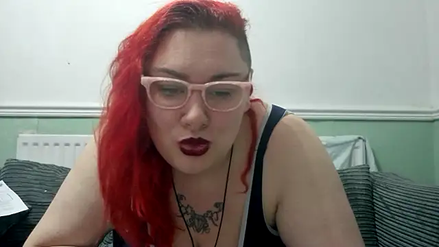 Bustycurves online show from 14, 2, 2025