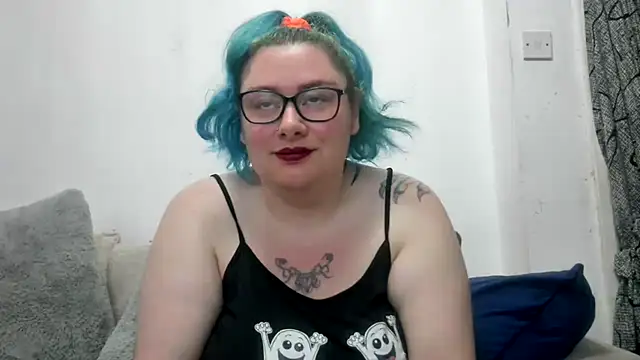 Bustycurves online show from 5, 6, 2026