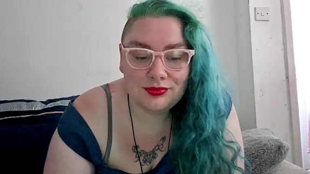 Bustycurves online show from 9, 7, 2026