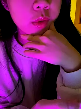 Snapshot of minmin2kk5 chatting on 4, 11, 2025 minmin2kk5 online show from 4, 11, 2025