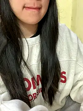 Snapshot of minmin2kk5 chatting on 26, 11, 2025 minmin2kk5 online show from 26, 11, 2025