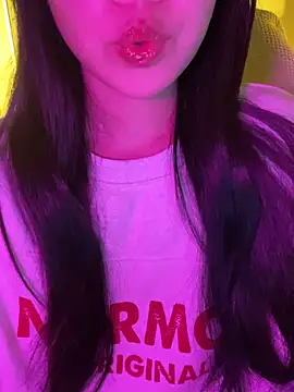 Snapshot of minmin2kk5 chatting on 27, 11, 2025 minmin2kk5 online show from 27, 11, 2025