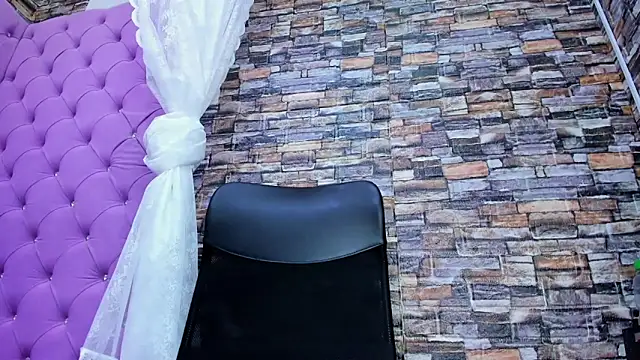 Snapshot of celeste_blue69 chatting on 28, 12, 2024 celeste blue69 online show from 28, 12, 2024