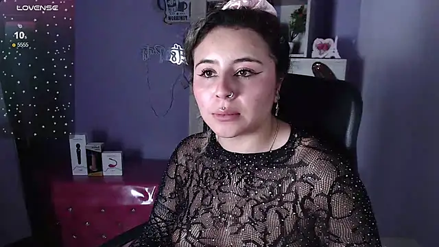 Snapshot of celeste_blue69 chatting on 19, 2, 2025 celeste blue69 online show from 19, 2, 2025