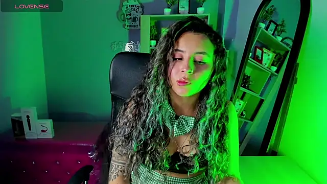 Snapshot of celeste_blue69 chatting on 18, 3, 2025 celeste blue69 online show from 18, 3, 2025