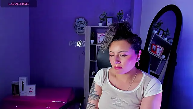 Snapshot of celeste_blue69 chatting on 18, 3, 2025 celeste blue69 online show from 18, 3, 2025