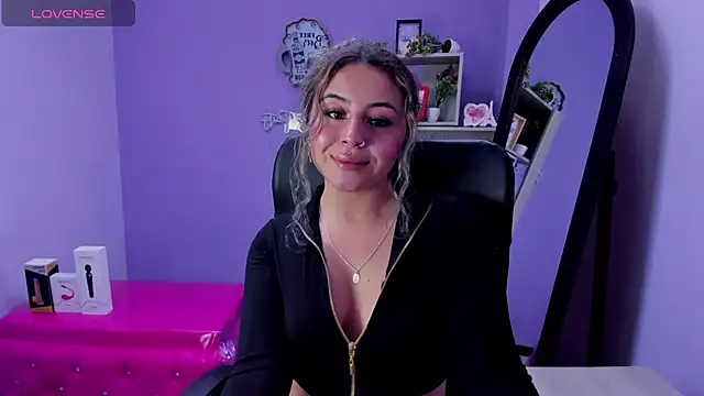 Snapshot of celeste_blue69 chatting on 21, 3, 2025 celeste blue69 online show from 21, 3, 2025