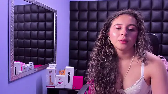 Snapshot of celeste_blue69 chatting on 24, 10, 2025 celeste blue69 online show from 24, 10, 2025