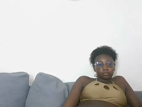 Snapshot of Puliza_wet chatting on 6, 10, 2025 Puliza wet online show from 6, 10, 2025